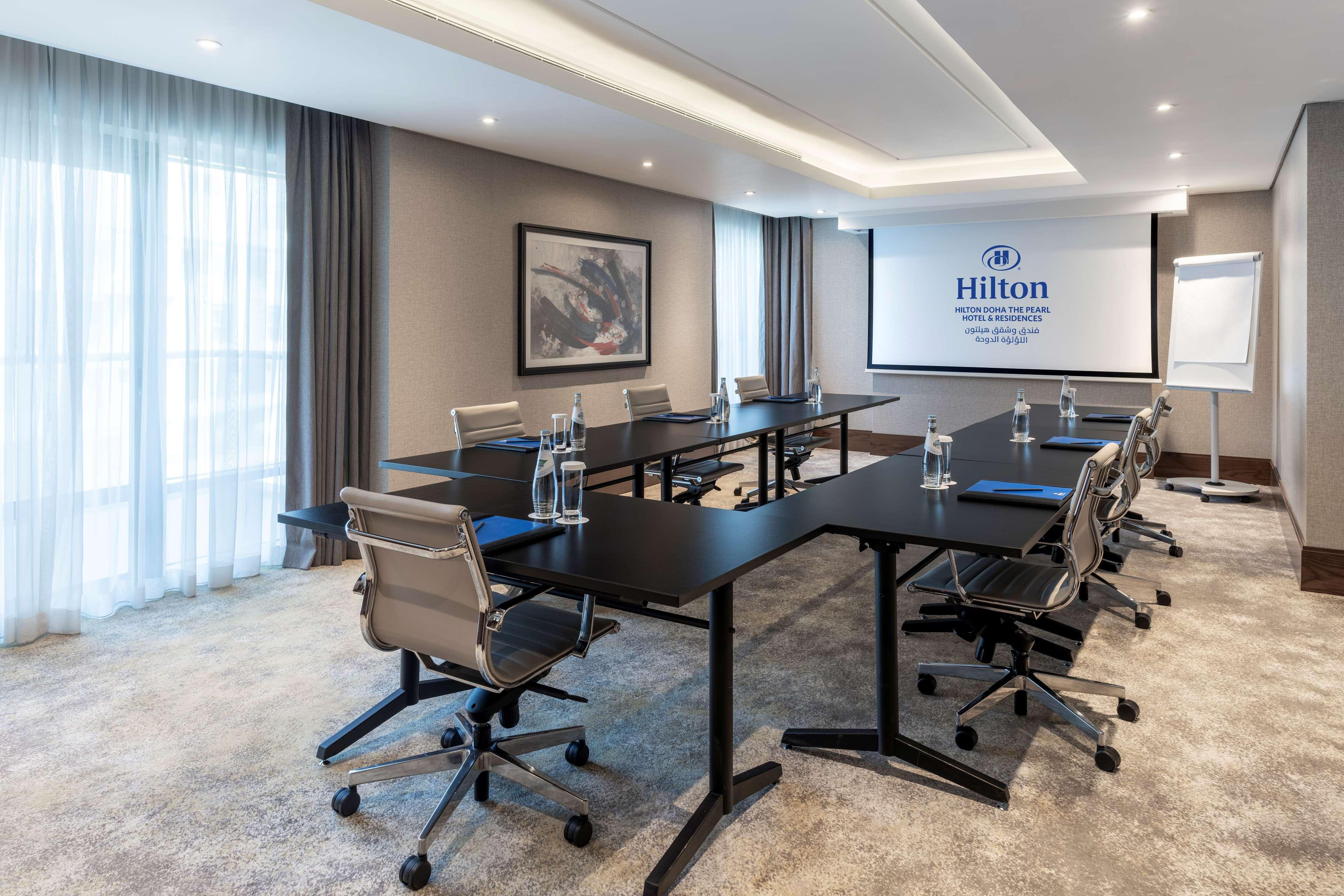 Hotel Hilton Doha The Pearl Exteriér fotografie Meeting room